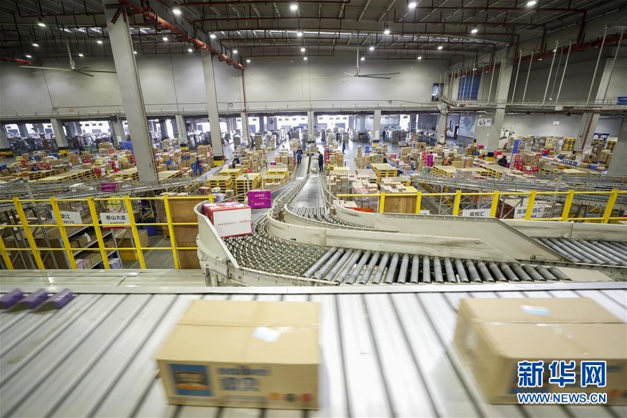 (中國(guó)經(jīng)濟(jì)新觀察·圖文互動(dòng))(7)重大投資項(xiàng)目開(kāi)復(fù)工提速 吹響中國(guó)經(jīng)濟(jì)復(fù)蘇“沖鋒號(hào)”