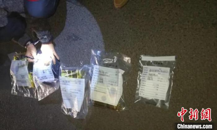 圖為云南警方查獲的毒品?！≡颇鲜」矎d供圖 攝