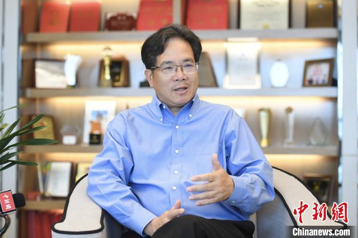 全國人大代表建議逐步禁止產(chǎn)、銷電子煙