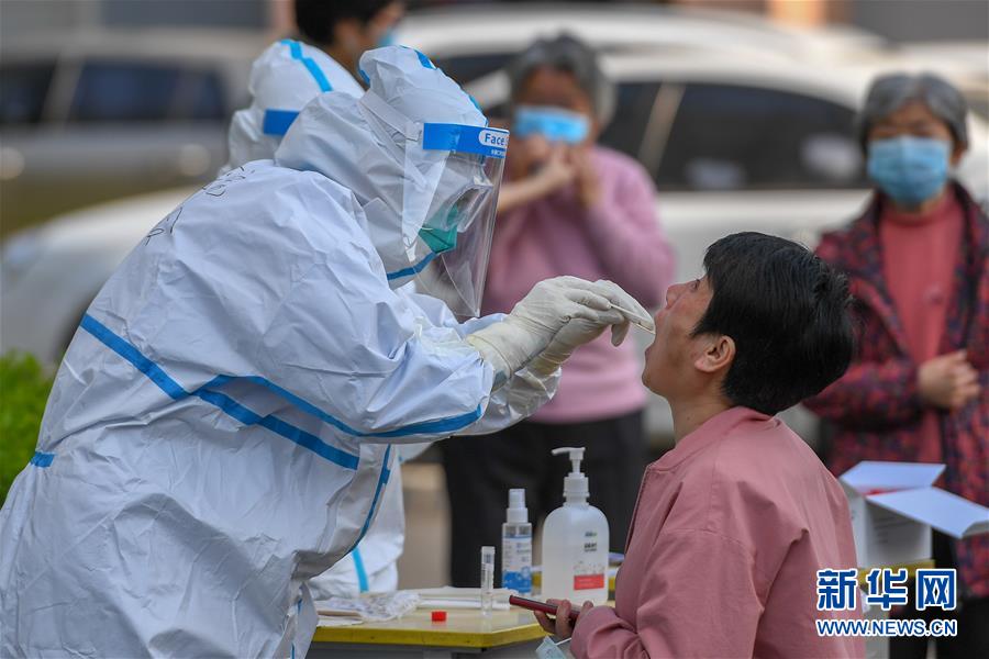 （新華全媒頭條·兩會精神看落實·圖文互動）（5）整體謀劃、系統(tǒng)升級、全面提升——落實全國兩會精神織牢織密公共衛(wèi)生防護網(wǎng)