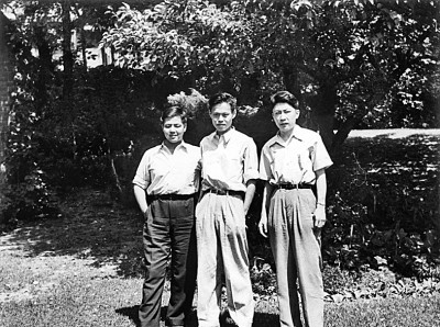 舍我其誰報國志，碧血丹心愛國情