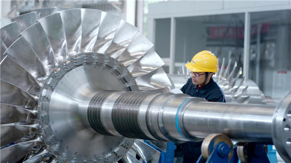 乘勢而上把握新時代追趕超越關(guān)鍵期——專訪全國人大代表、西安市市長李明遠_fororder_圖片7